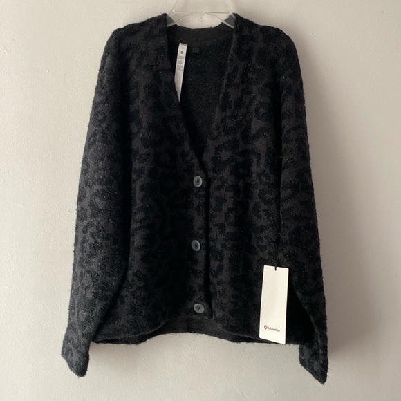 Lululemon Wool Blend Animal Print Oversized Cardigan Size Extra Small XS NWT - Picture 3 of 12
